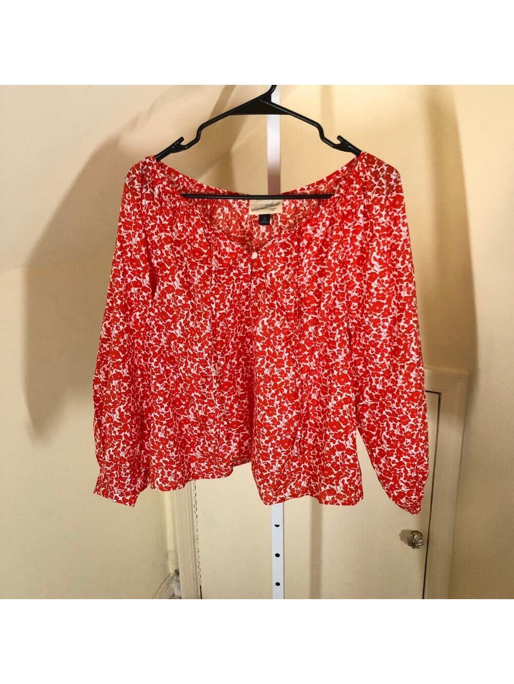 Universal Thread NWT Women's Red Floral Boho Style Blouse Size XS